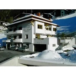 Villa Mark Bed & Breakfast